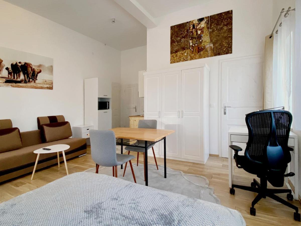 Schwanenburg Apartments Kolonie Rontgental Kültér fotó
