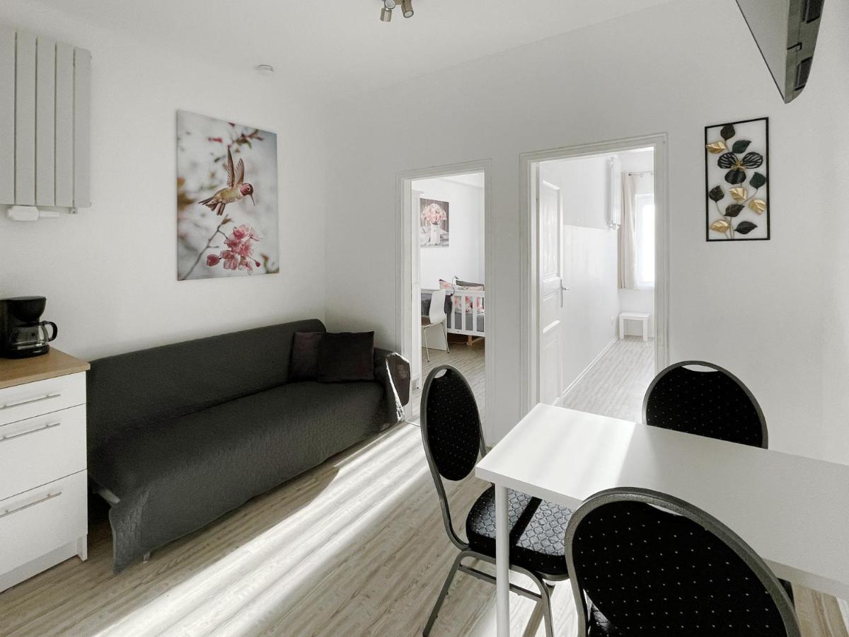 Schwanenburg Apartments Kolonie Rontgental Kültér fotó